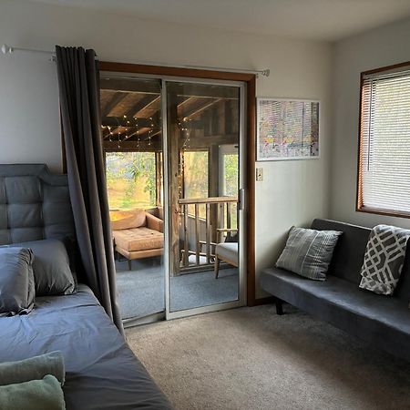 Ambiance - King Bed Cabin, Jetted-Tub & Fireplace Tobyhanna 외부 사진