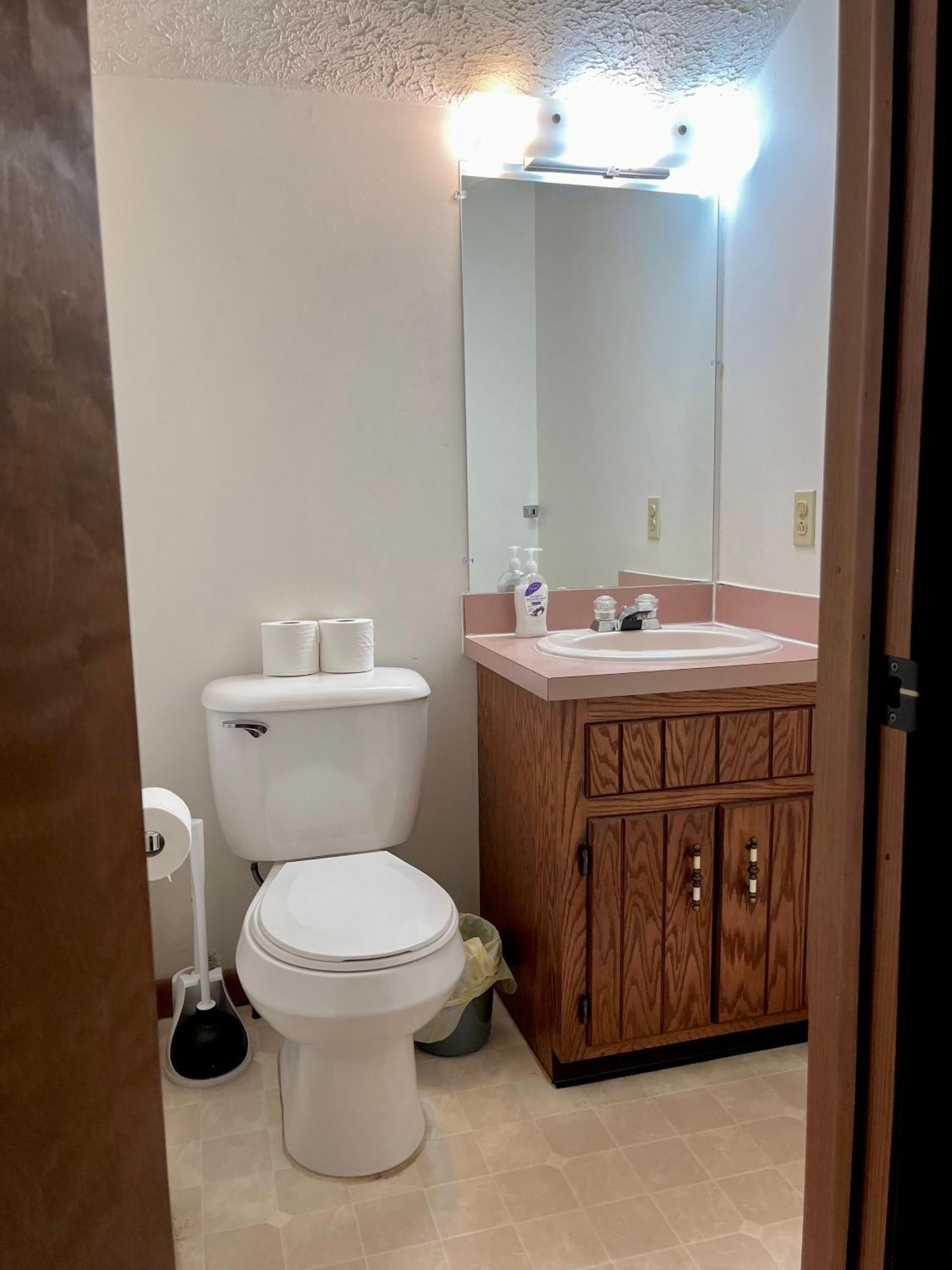 Ambiance - King Bed Cabin, Jetted-Tub & Fireplace Tobyhanna 외부 사진