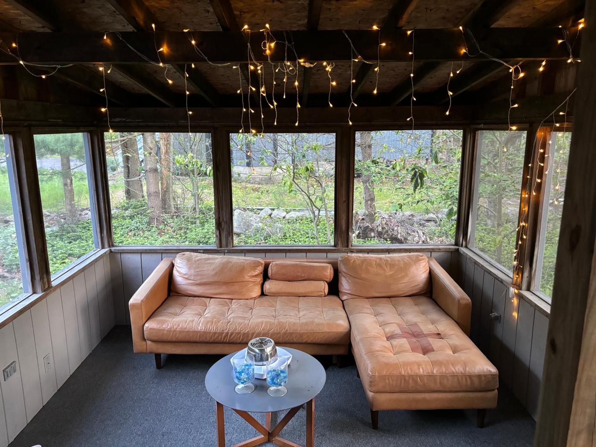 Ambiance - King Bed Cabin, Jetted-Tub & Fireplace Tobyhanna 외부 사진