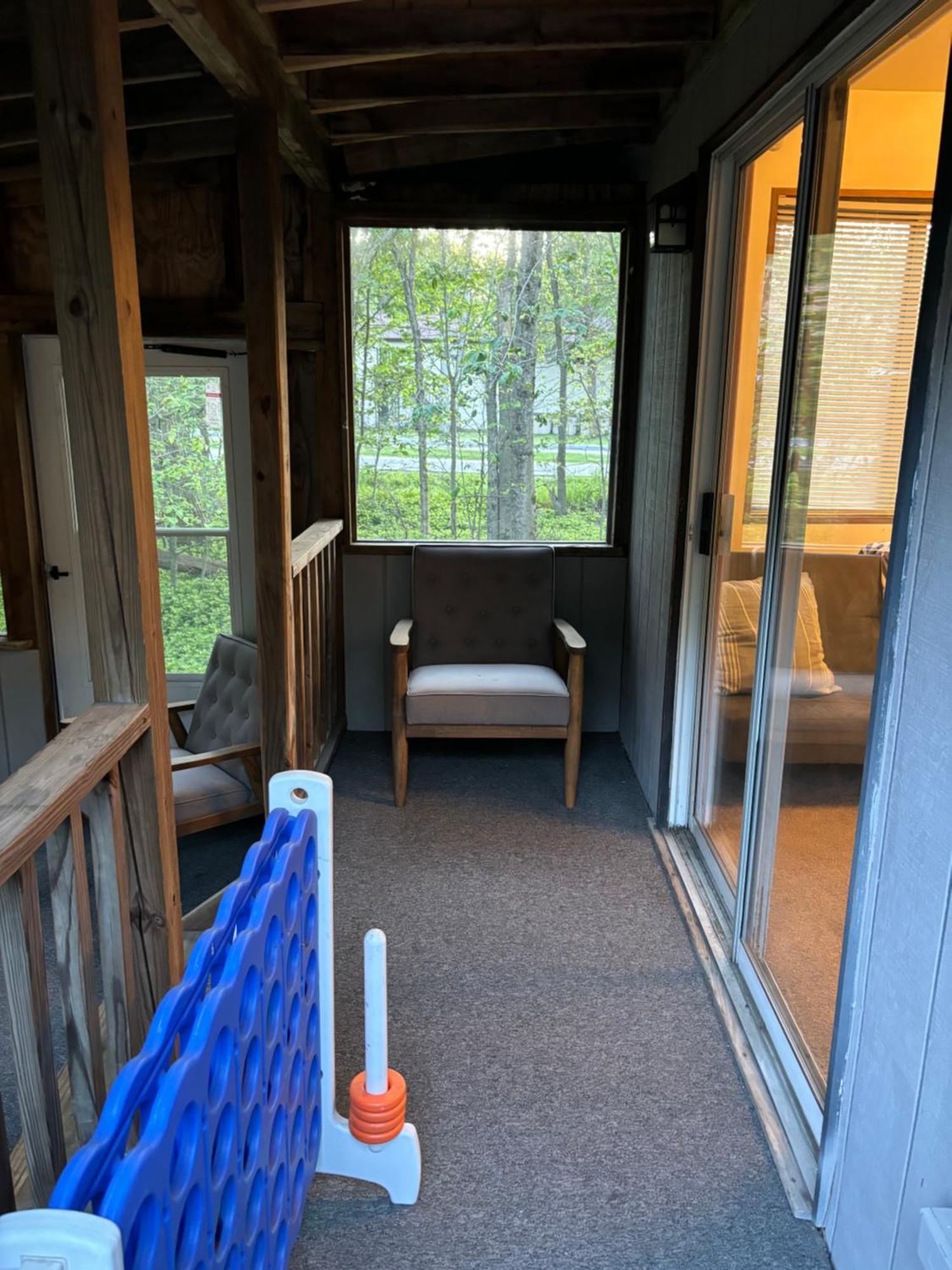 Ambiance - King Bed Cabin, Jetted-Tub & Fireplace Tobyhanna 외부 사진