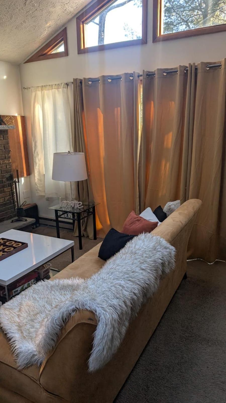 Ambiance - King Bed Cabin, Jetted-Tub & Fireplace Tobyhanna 외부 사진
